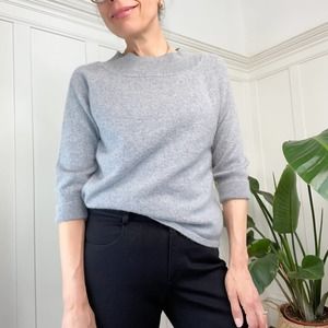 Jones New York Grey Cashmere Sweater Size Medium